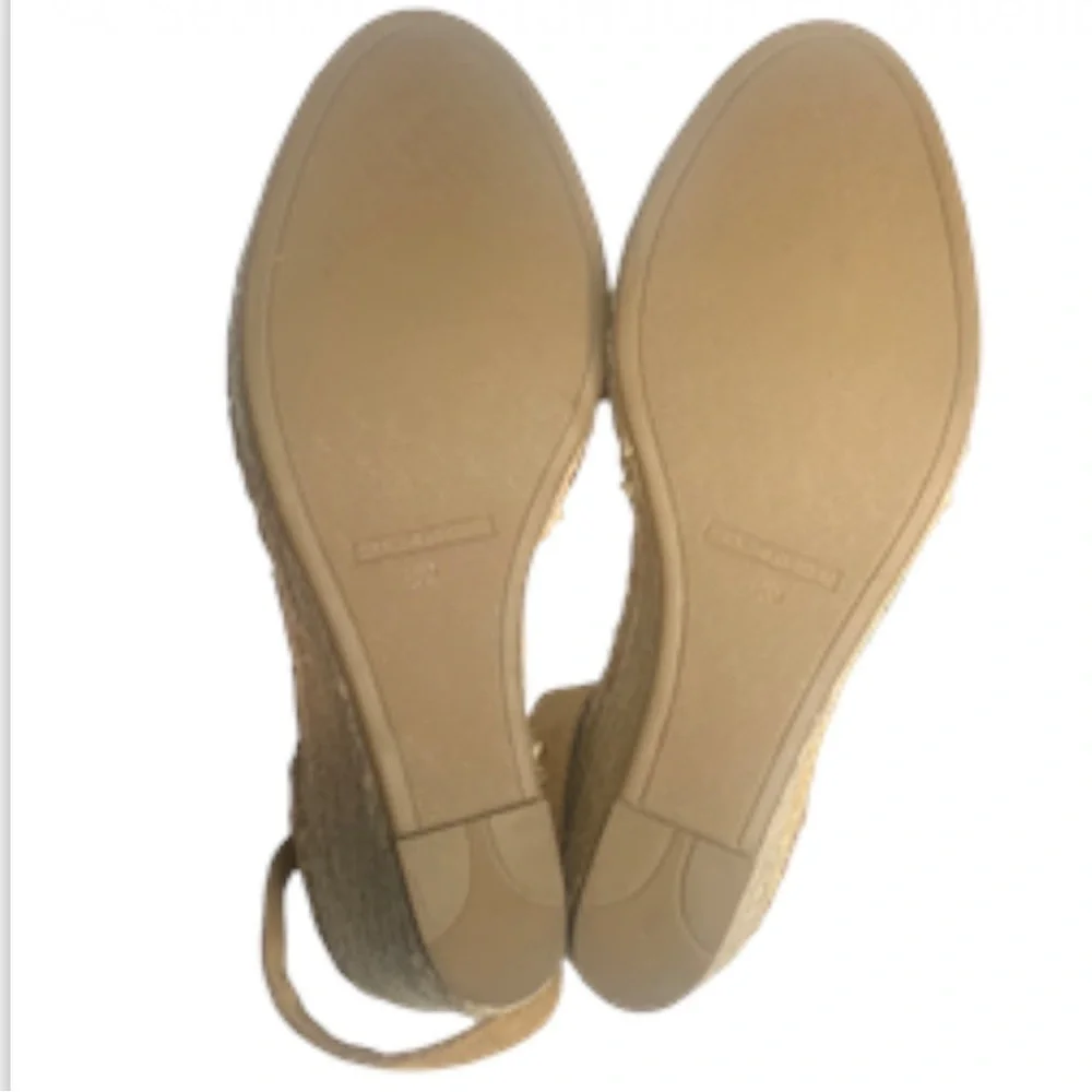 Marc Fisher Espadrilles 9.5  Kaee Wedge Suede Strappy Cruise Vacation Resort